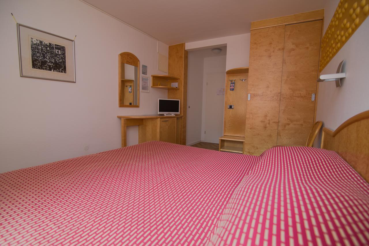 Bed&Breakfast Saturn Lussingrande Esterno foto