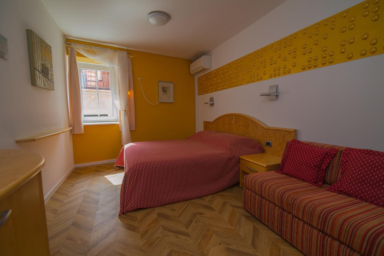 Bed&Breakfast Saturn Lussingrande Esterno foto